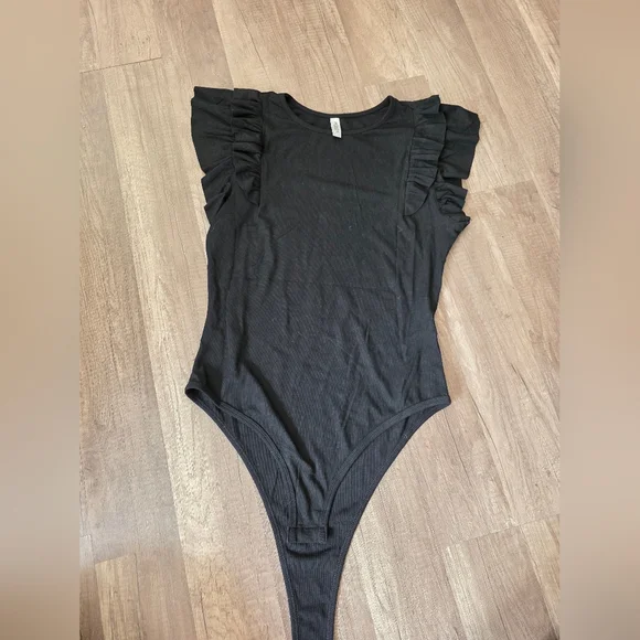 Amazon Missufe Flutter Sleeve Bodysuit Ribbed Black Skims Casual Shapewear - Picture 10 of 16